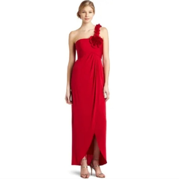 BCBG MaxAzria - Picture 3 of 7
